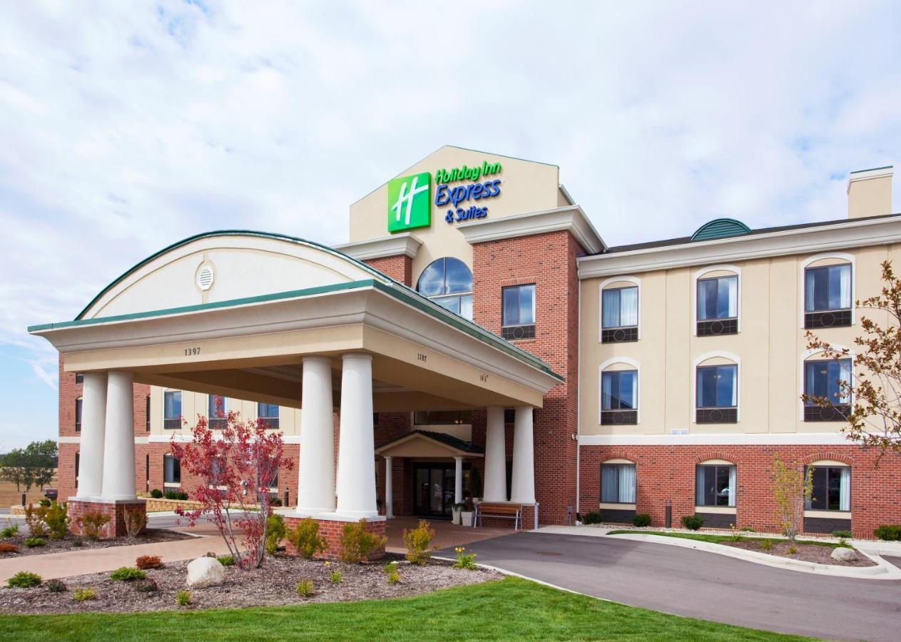 Holiday Inn Express And Suites Detroit North-Troy By Ihg Εξωτερικό φωτογραφία
