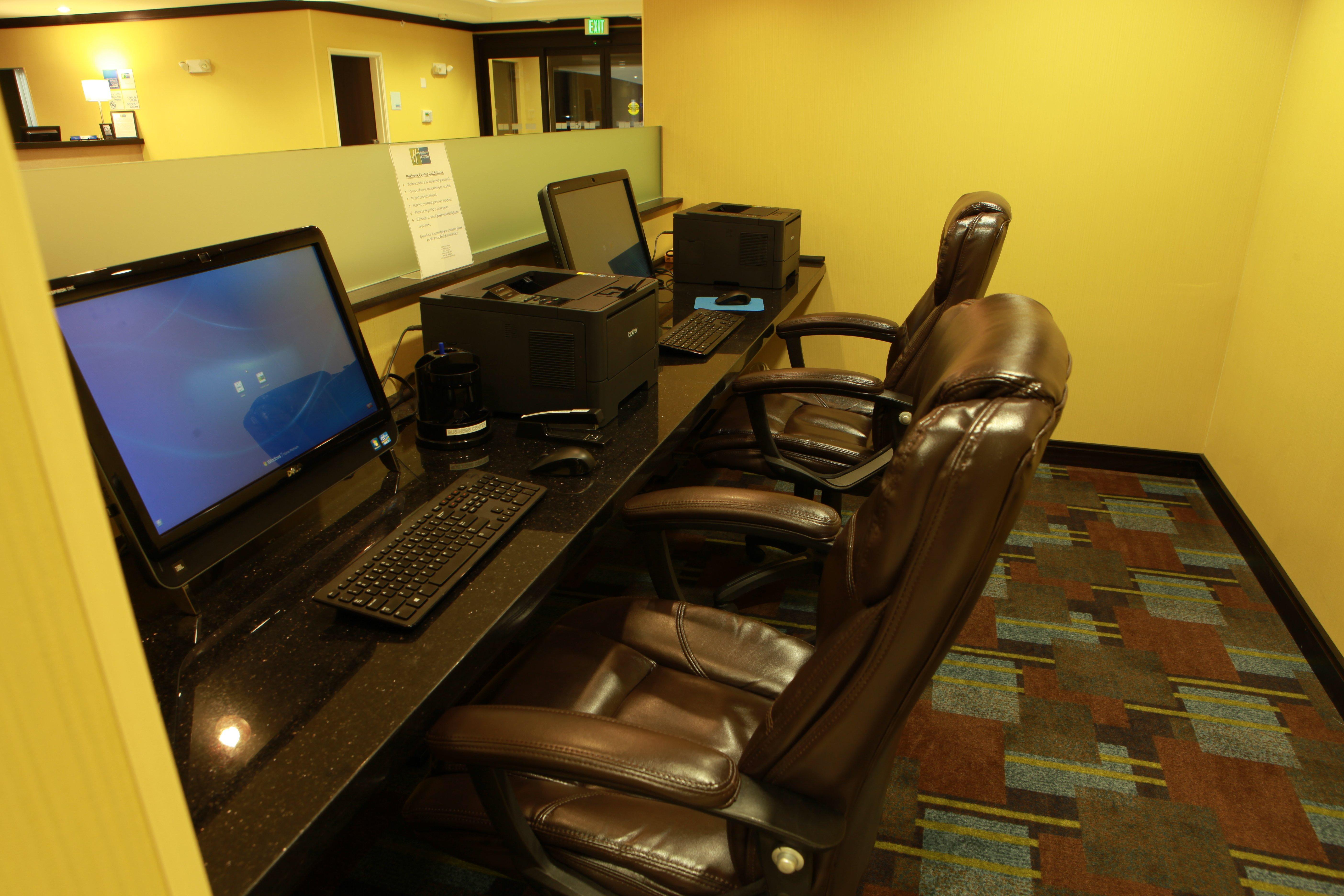 Holiday Inn Express And Suites Detroit North-Troy By Ihg Εξωτερικό φωτογραφία