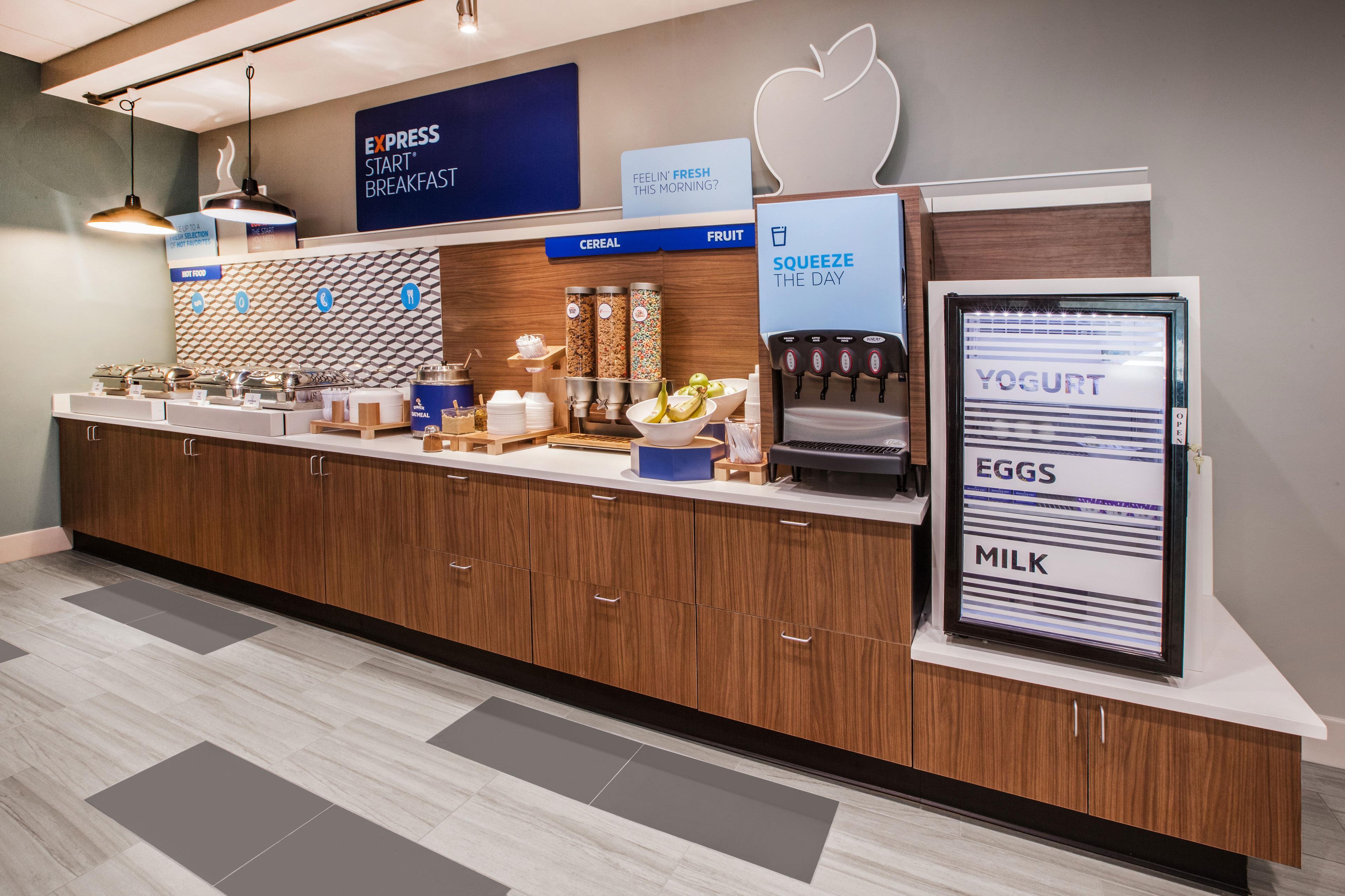 Holiday Inn Express And Suites Detroit North-Troy By Ihg Εξωτερικό φωτογραφία