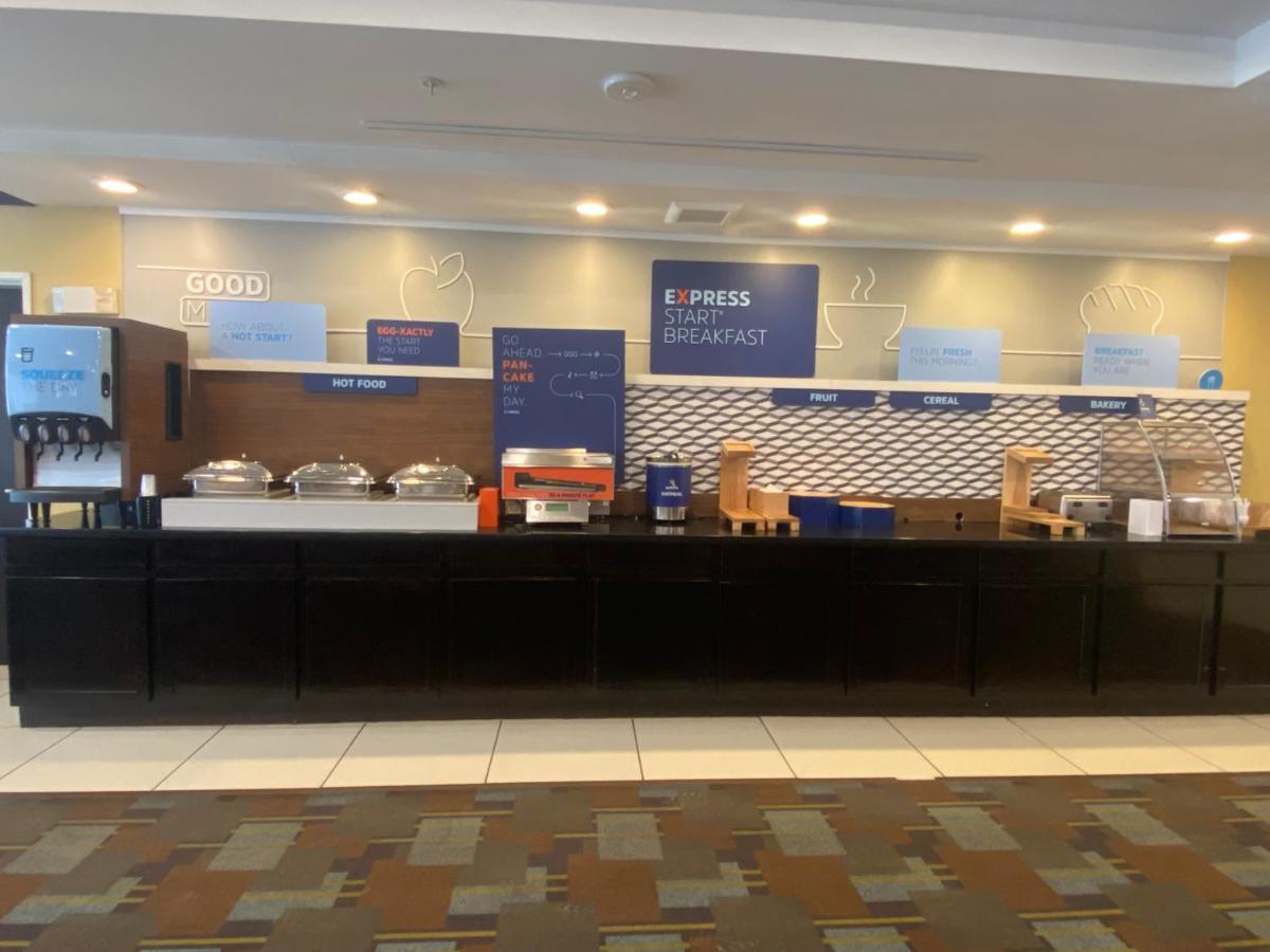 Holiday Inn Express And Suites Detroit North-Troy By Ihg Εξωτερικό φωτογραφία