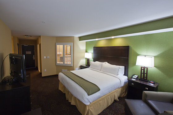Holiday Inn Express And Suites Detroit North-Troy By Ihg Εξωτερικό φωτογραφία